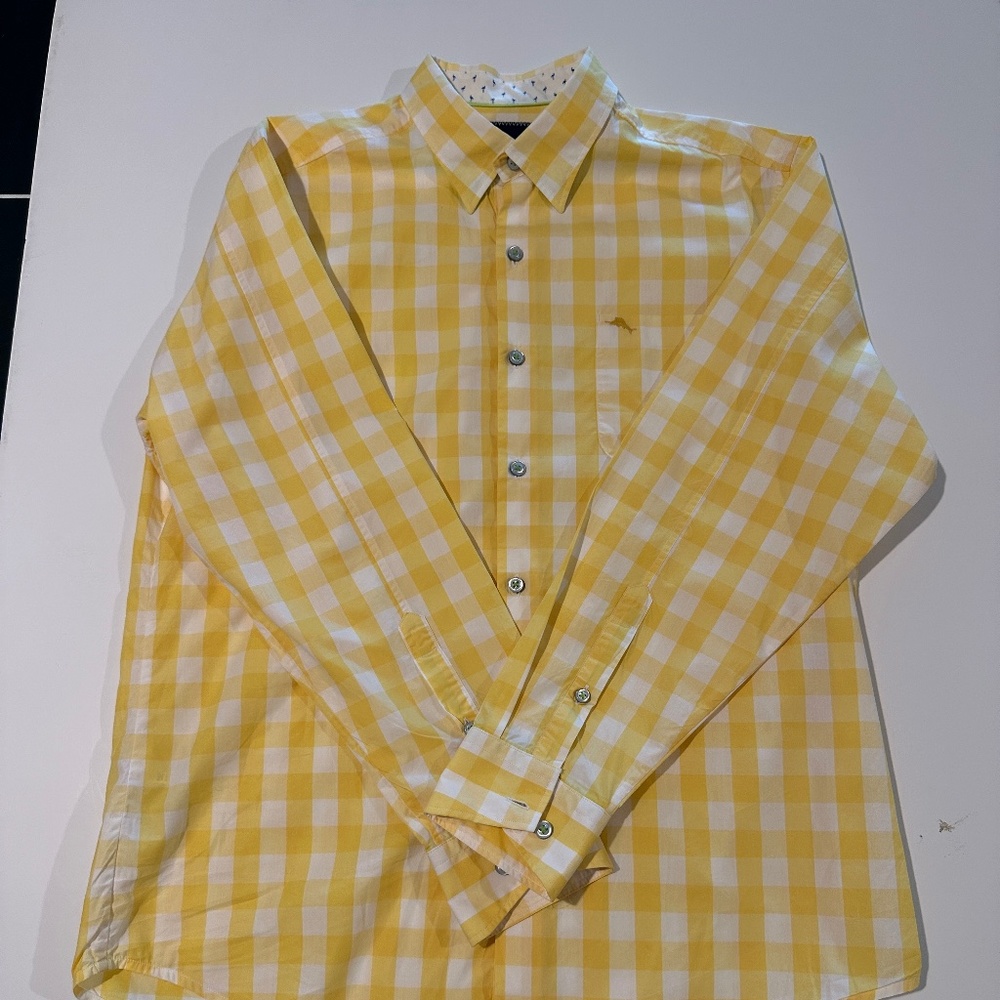 Tommy Bahama Button Down